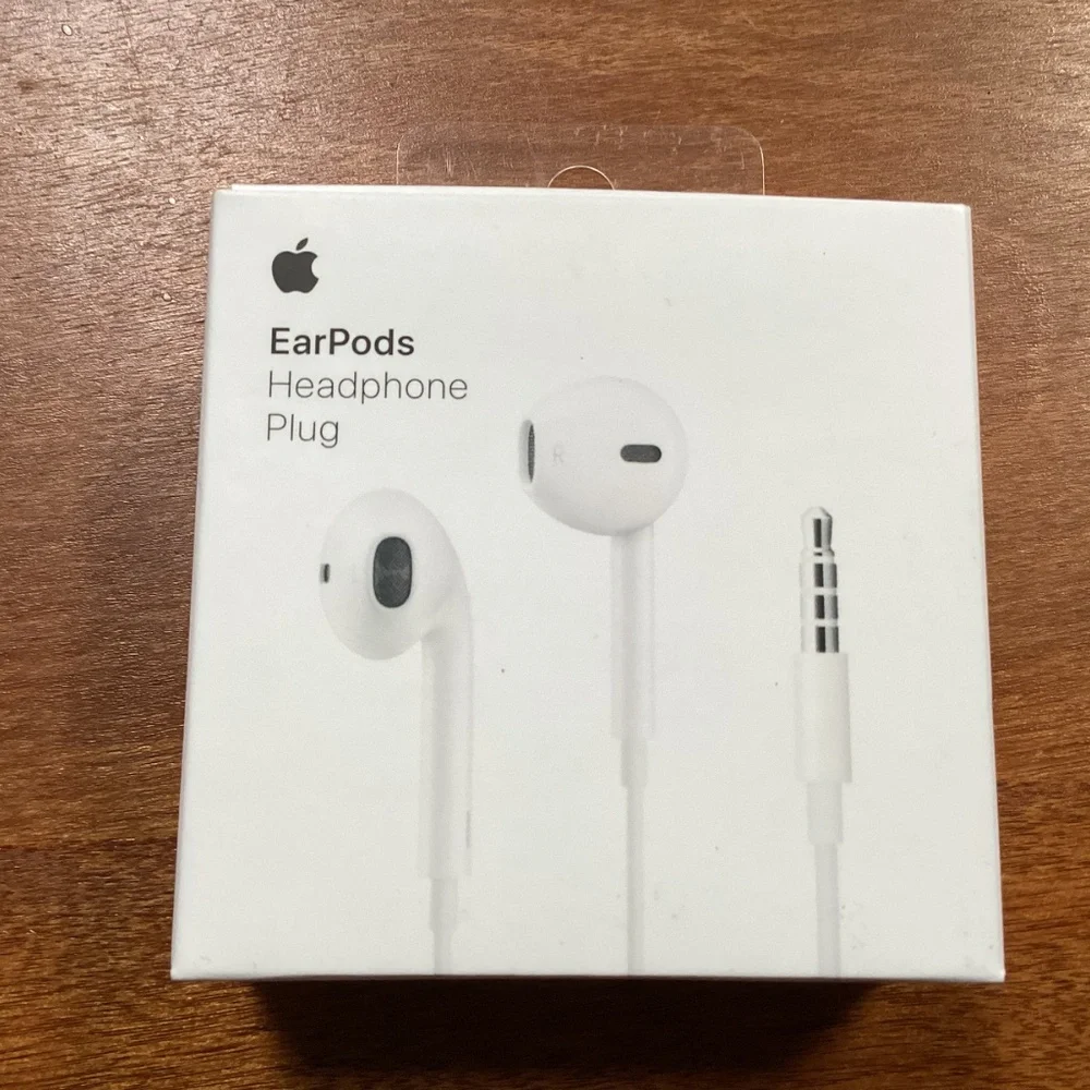 Apple Earpods Headphone Plug NIB